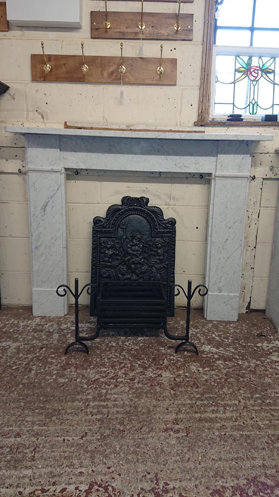 <p>Reproduction Flat Victorian style Marble Fireplace</p><p>Shelf 1423 mm x 228 mm</p><p>Height 1123 mm</p><p>Width across base 1343 mm</p><p>Inetrnal opening 915 mm high x 880 mm wide</p>